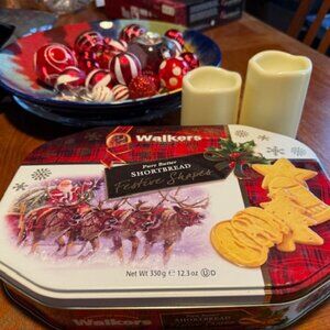 Walkers Shortbread Holiday Tin